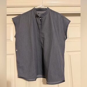 FIGS Technical Collection Rafaela Oversized Gray Scrub Top Womens Size S